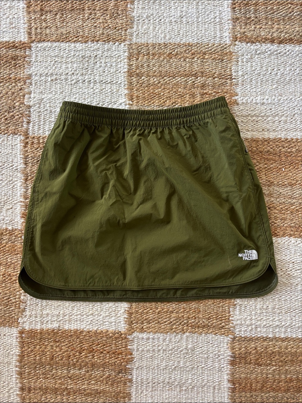 Outdoor skirt